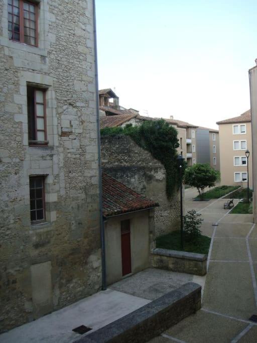 Du Lys Apartment *